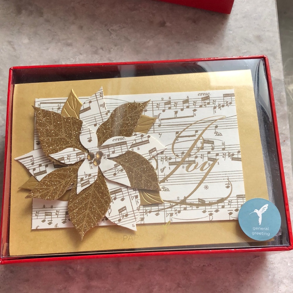 - Papyrus box of 8 holiday cards